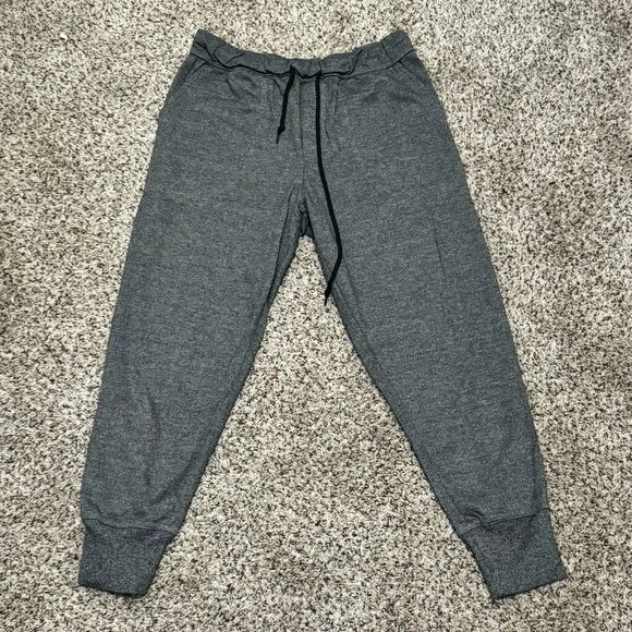 BDG Men’s Charcoal Gray Joggers Size Medium - Picture 1 of 4